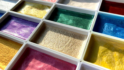 Kuretake - Gansai Tambi Watercolors, #90 Gold - St. Louis Art Supply