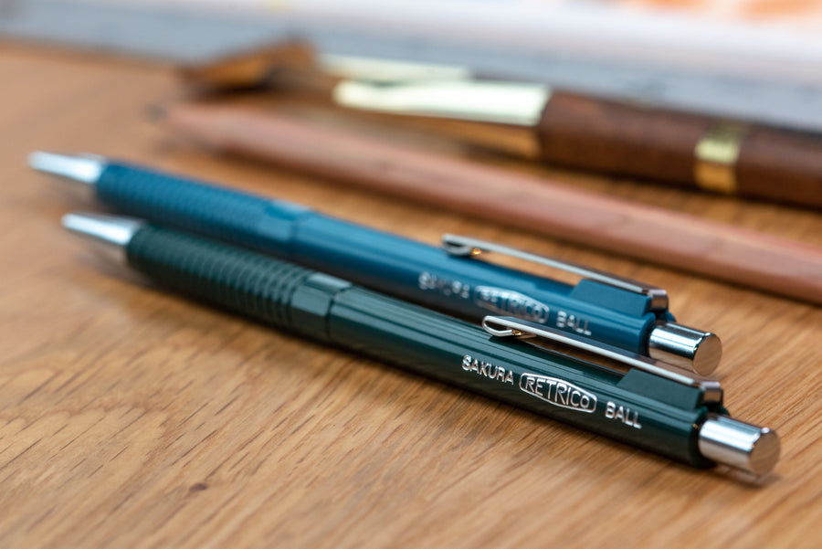 Sakura - Retrico Ballpoint Pen, 0.4 mm, Forest Green - St. Louis Art Supply