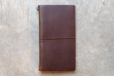 Traveler's Notebook Starter Set, Regular Size, Brown - St. Louis Art Supply